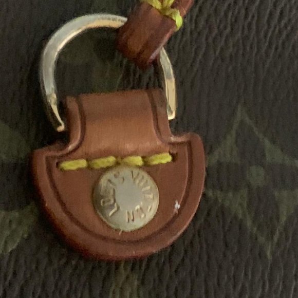 Authentic Louis Vuitton Neverfull MM - Picture 4 of 13